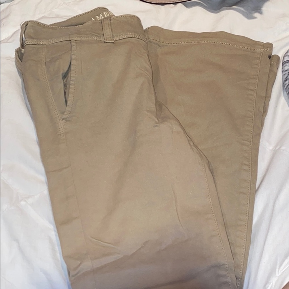 American Eagle Short Boot Cut Pants size 4